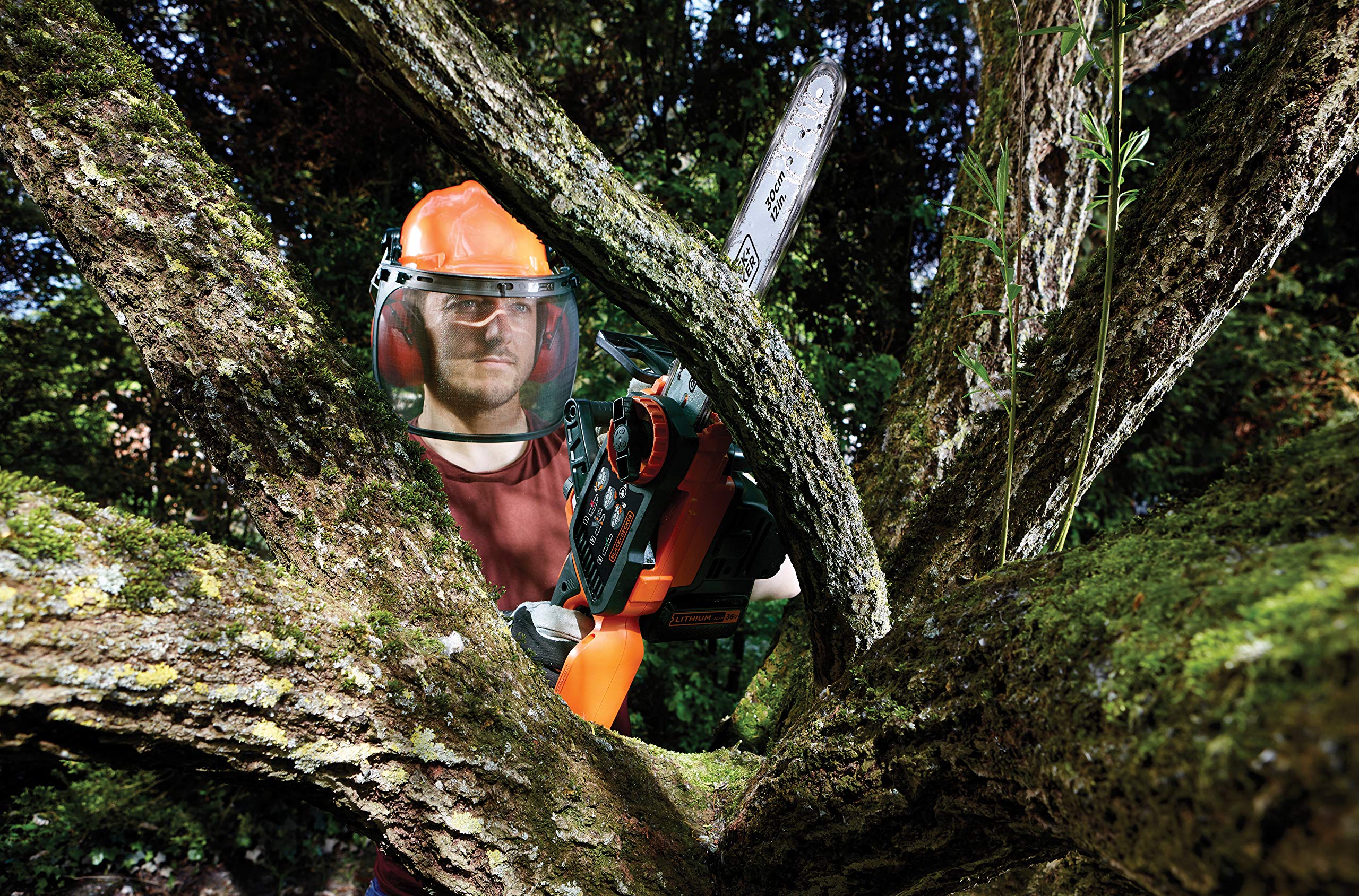 Black+Decker Li Ion Akku Kettensäge 36V GKC3630L25 mit Akku und Ladegerät – Ideal für Holz- & Gartenarbeiten – 30 cm Schwertlänge