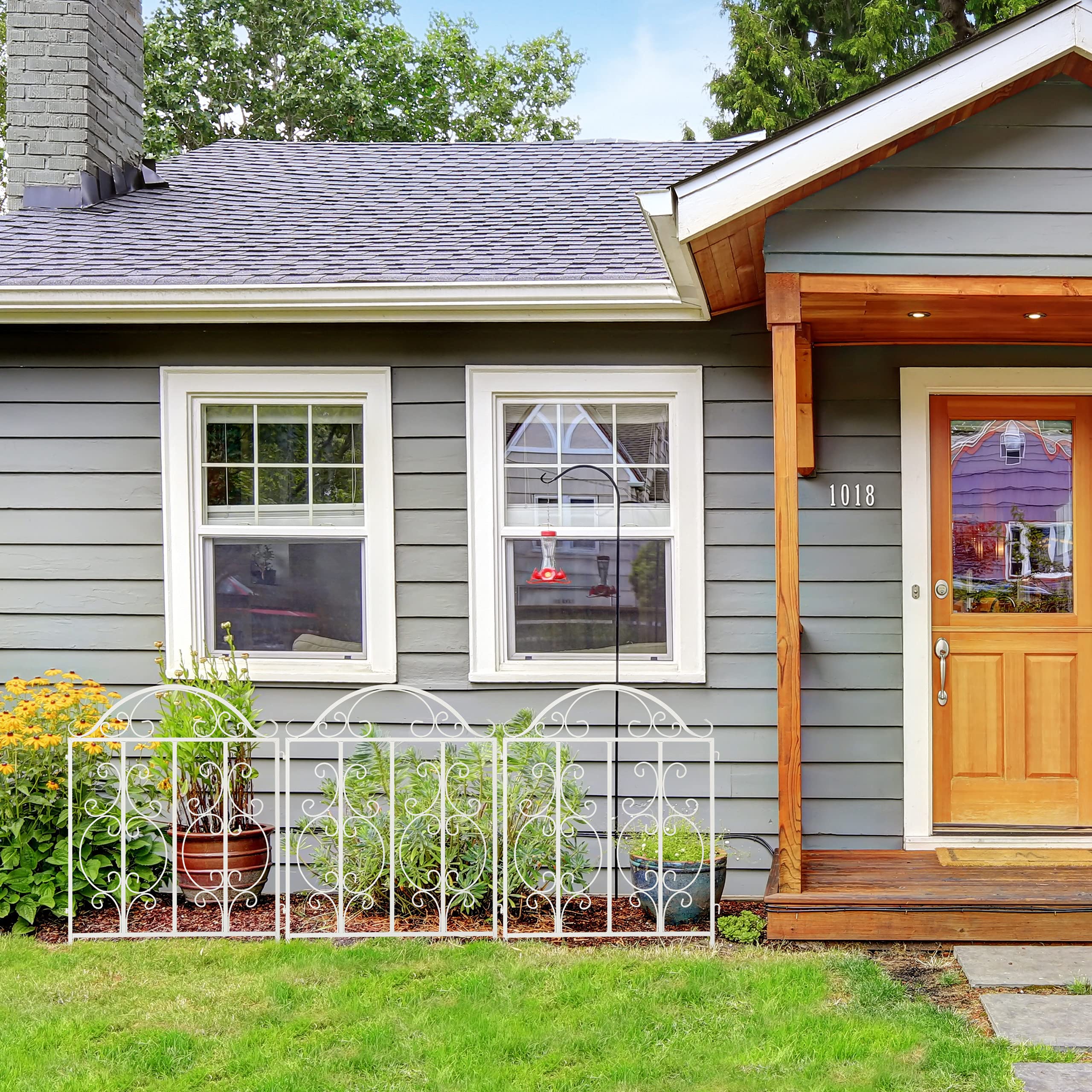 Relaxdays Gartenzaun aus Stahl, Zaunstecksystem 3er Set, verzierter Vorgartenzaun, Zaunelement HxB: 98 x 63,5 cm, weiß