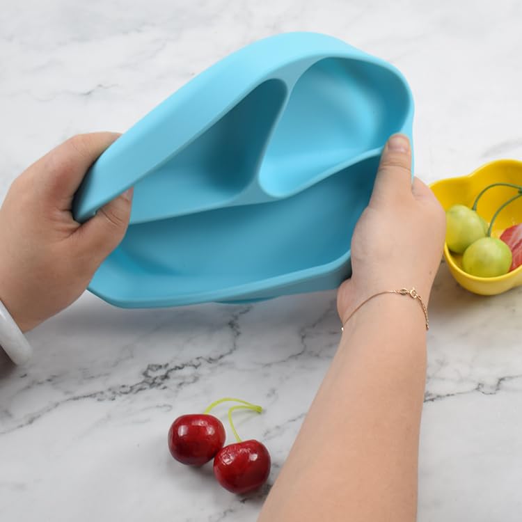 Hallo Nature Babyplatte mit Saugnapf inklusive Kinderbesteck, Anti-Rutsch-Kindergeschirr, Silikonplatte für Babybrei, Kinderteller, BPA-freier Tischgeschirr, Kindertischset, Farbe: blau