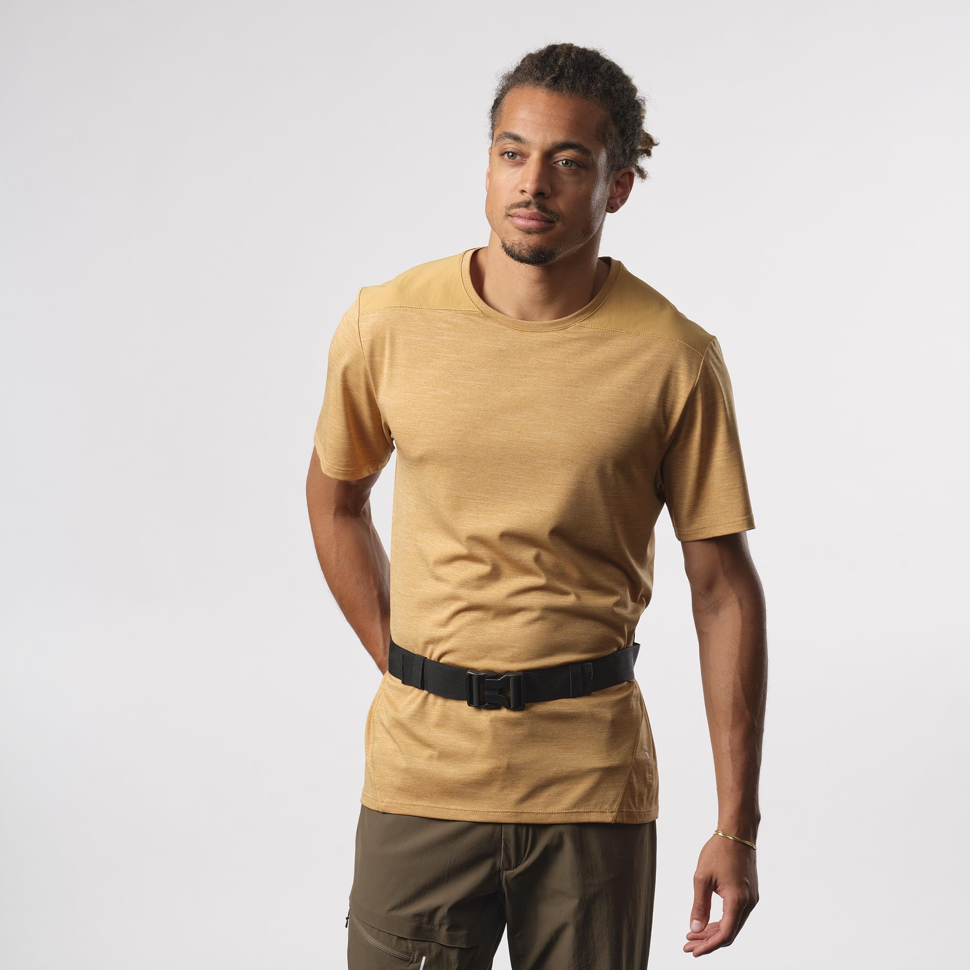 Salomon Trailblazer Gürtel - vielseitige, hochwertige Stoffe, Stretchtaschen für Wasserflaschen, gepolsterter Rücken, verstellbare Passform, bequem zum Wandern & Biken