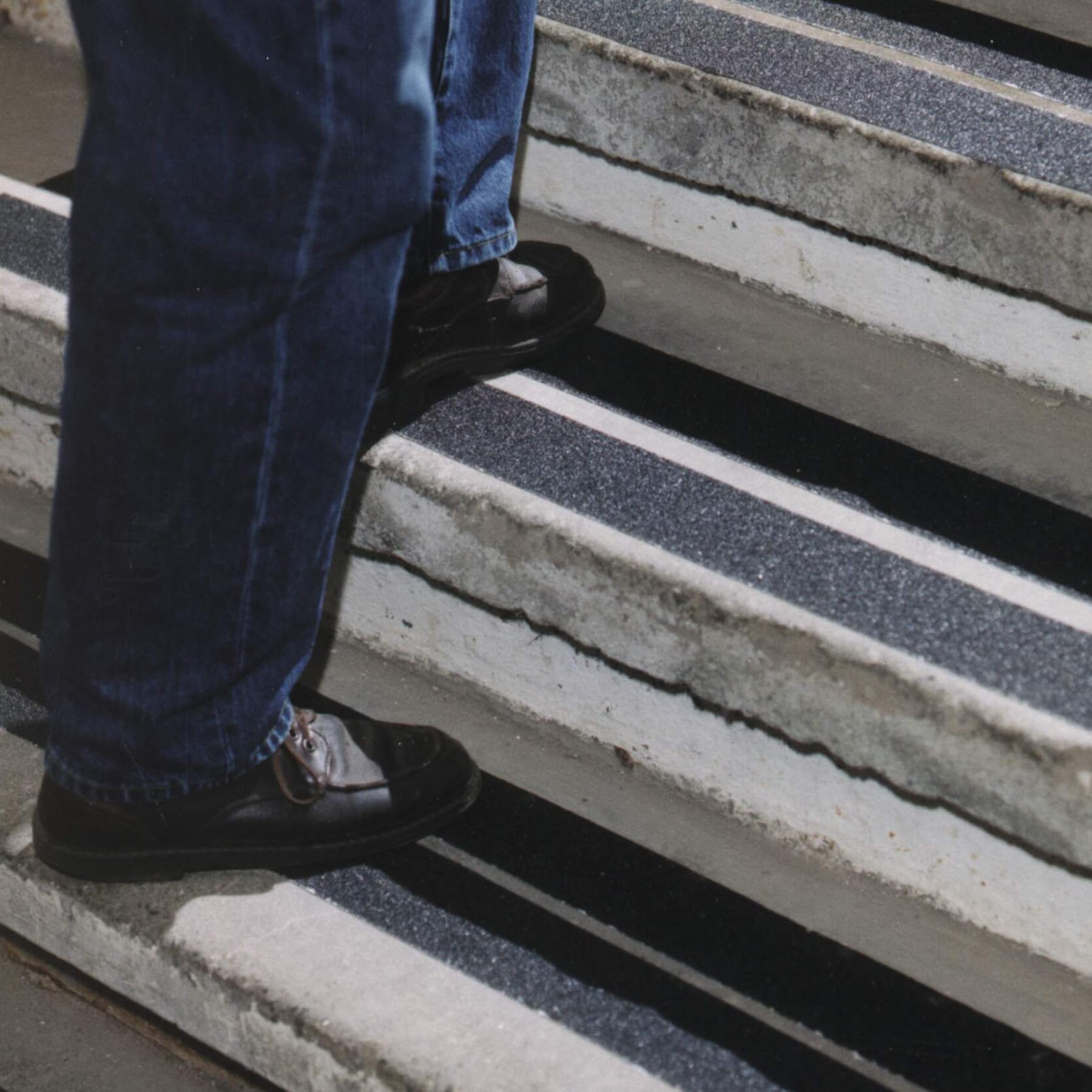 Durable DURALINE GRIP Antirutschband, 50 mm x 15 m, Schwarz, Treppen und Rampen, Hohe Rutschfestigkeit