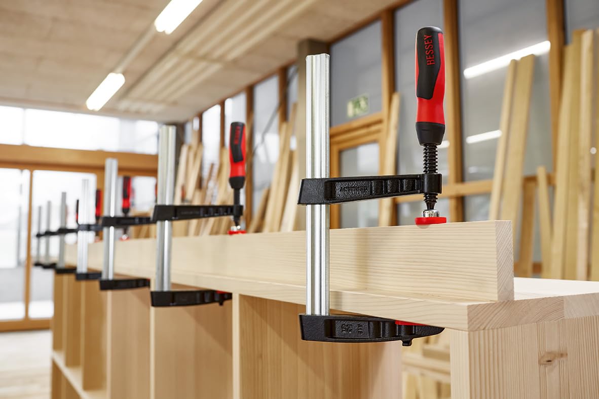 BESSEY Temperguss-Schraubzwinge TG50S17-2K, Spannweite 500 mm Ausladung 175 mm, Stabile Hohlprofilschiene mit Riffelung, Gewicht 2,29 Kg