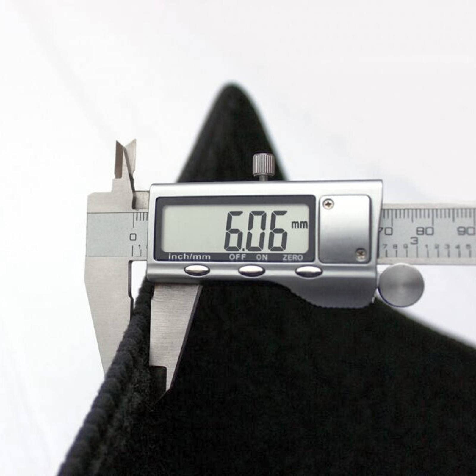 J&J AUTOMOTIVE | Velours Fußmatten Autotepiche Passend Für Kadjar ab 2015, Genaue Passform, rutschfeste Untregrund, Verstärkt Im Pedalbereich