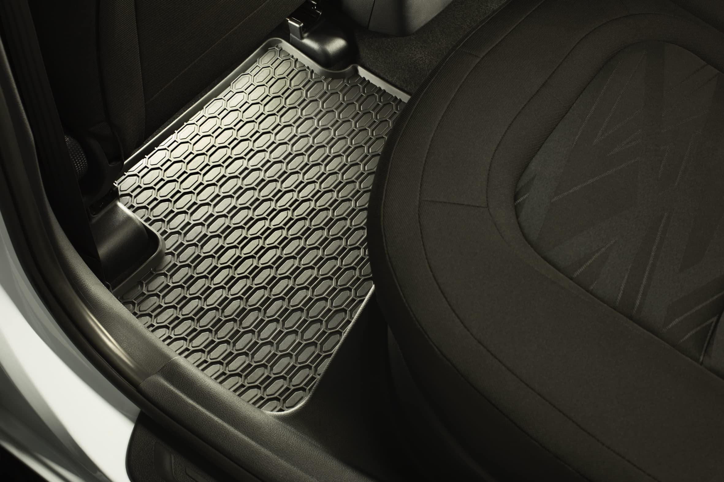 GEYER & HOSAJA Gummifußmatten 889/4C kompatibel mit Audi A1 II (2018-), Seat Arona (2017-), Seat Ibiza V (2017-), Skoda Fabia IV (2021-), Vw Polo VI (2017-), Vw Taigo (2020-) und Vw T-Cross (2018-)