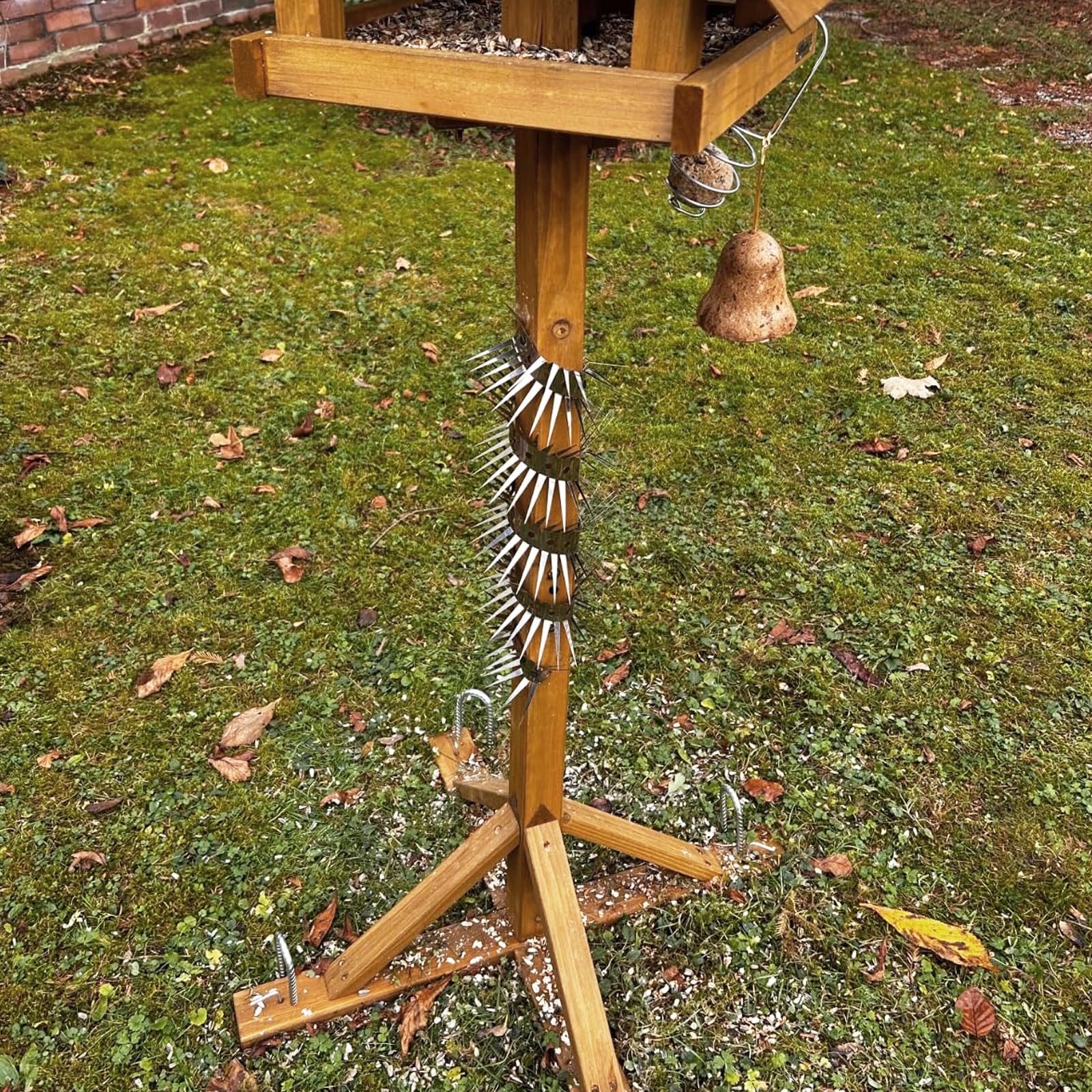 ASelected Marderschutz Fallrohr Waschbär Abwehr Marder Stacheldraht mit Zubehör für Marderabwehr Haus Marderschreck Dachboden Baum Kann Geschnitten Werden (5 x 150 cm)